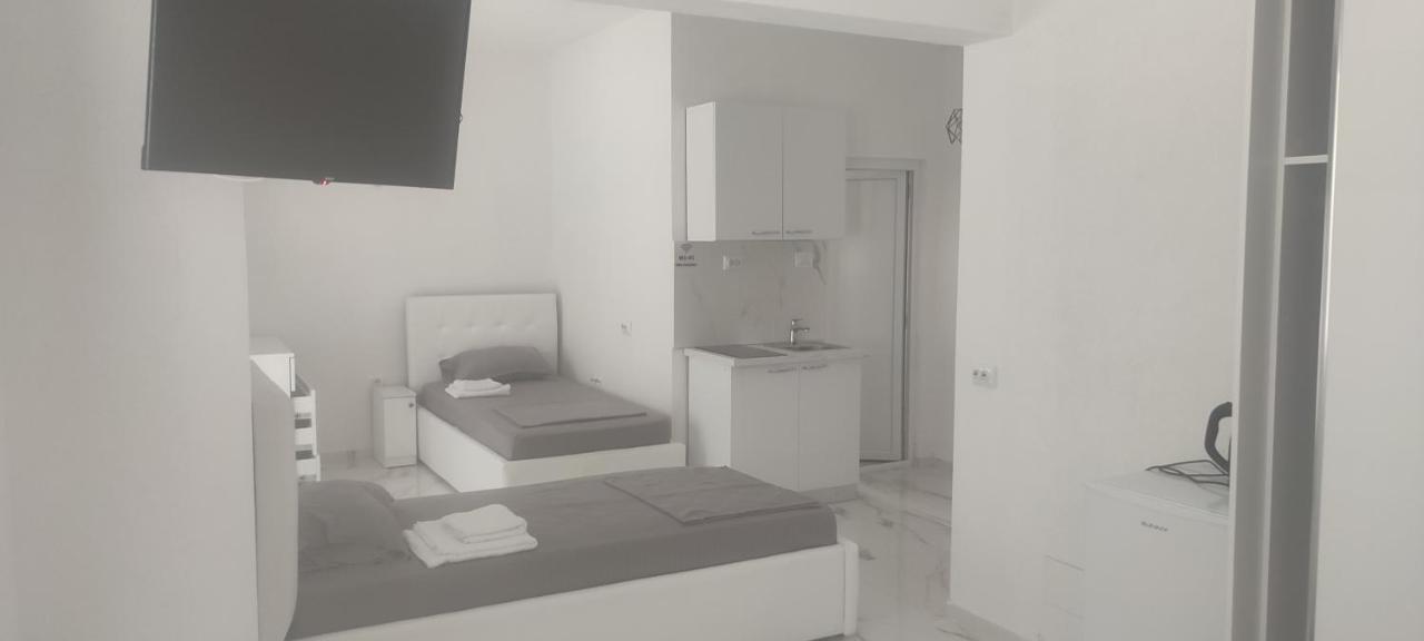 Golem Apartment Ngoại thất bức ảnh