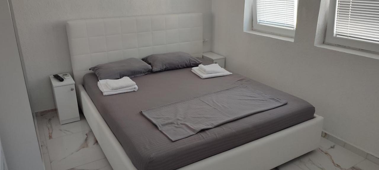 Golem Apartment Ngoại thất bức ảnh