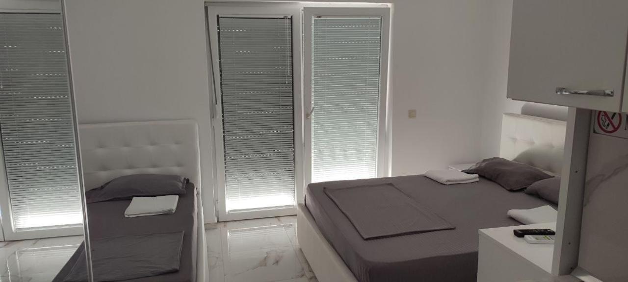 Golem Apartment Ngoại thất bức ảnh