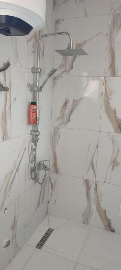 Golem Apartment Ngoại thất bức ảnh