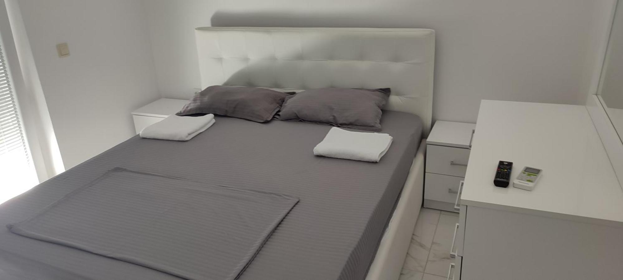 Golem Apartment Ngoại thất bức ảnh