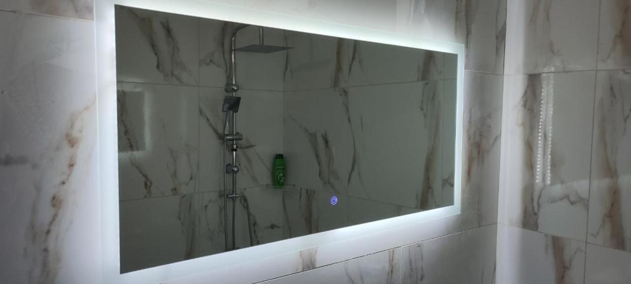Golem Apartment Ngoại thất bức ảnh